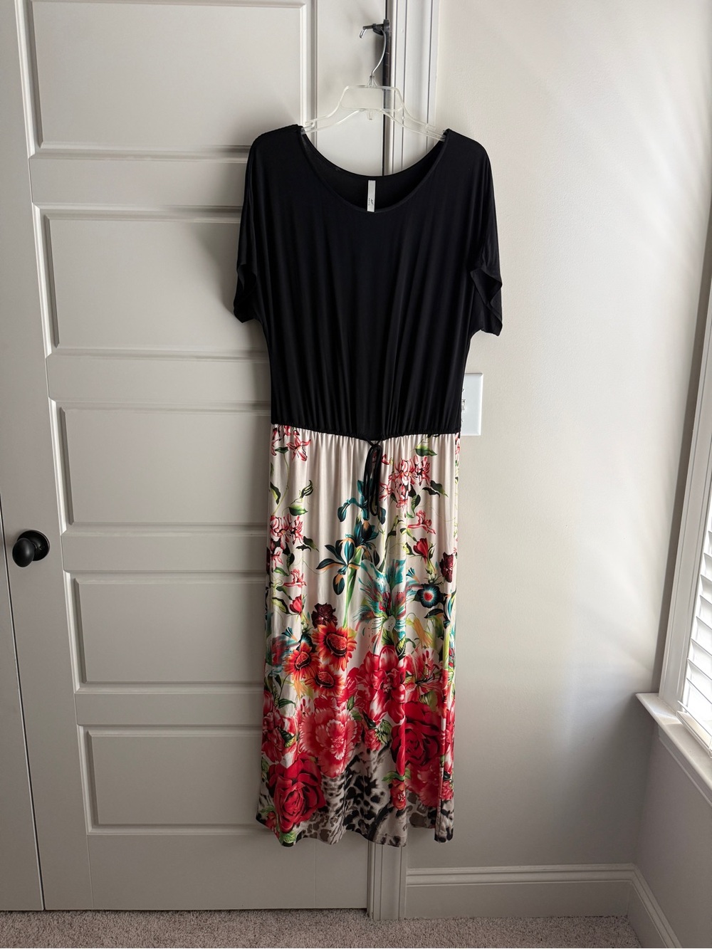 Tua Black Top with Floral Maxi Skirt